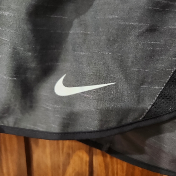 🆕️ Nike Dri Fit Running Short in Thunder Grey - Picture 7 of 9